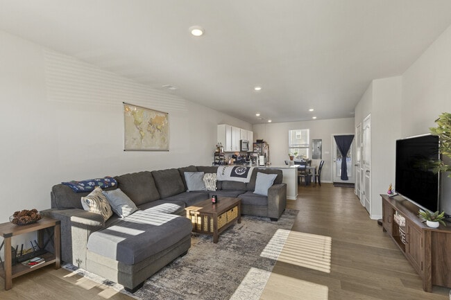 Photo - 205 Ridgley Blvd