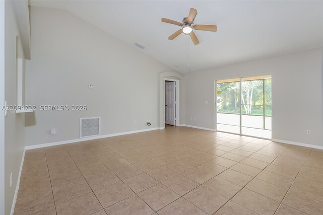 506 NW Ferris Dr