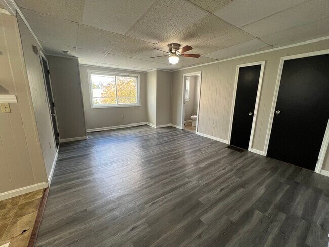 Photo - 77 Massasoit St Unit Apt 2