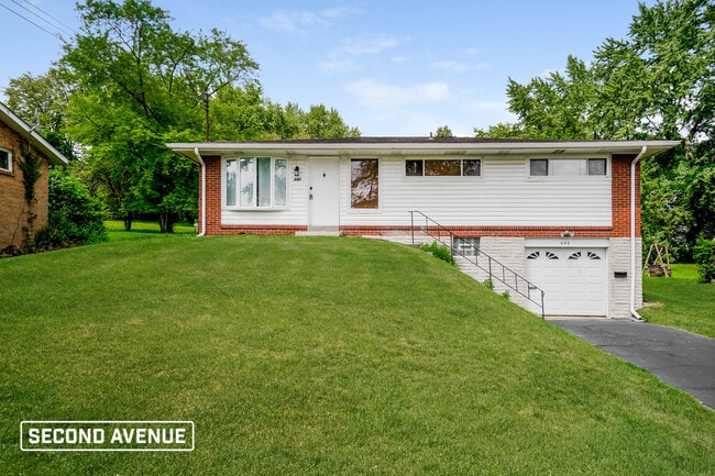 Photo - 642 Garden City Dr House