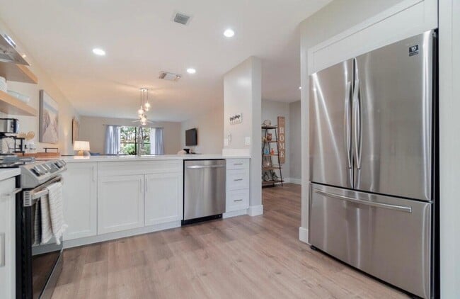 Photo - 13033 Northshire Trail Unit 21
