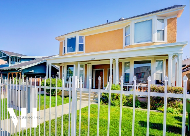 Building Photo - Leighton Place Apartments: Two Bedrooms near USC!