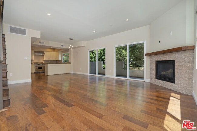 Photo - 4428 Fulton Ave Condo Unit 105