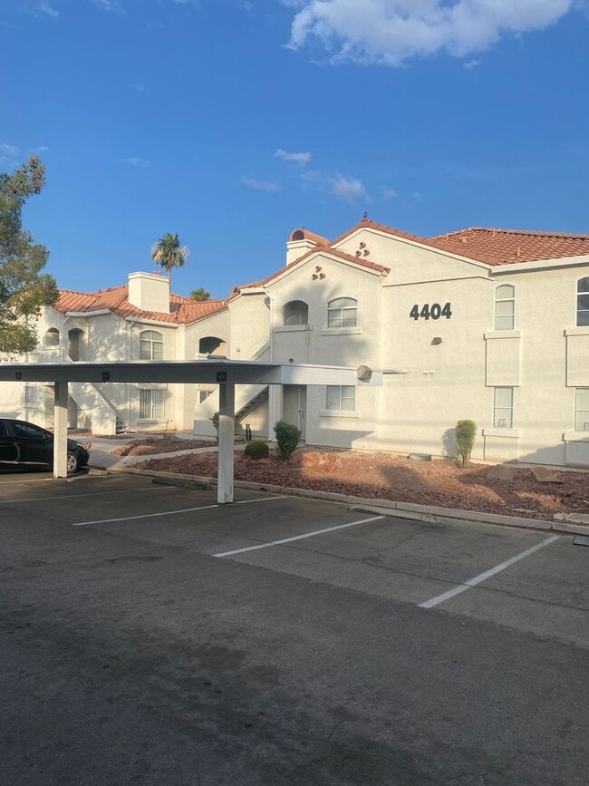 Photo - AMERICANA Property Mgmt - Downstairs 2 bed...