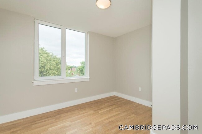 Photo - 334 Harvard St Unit L7