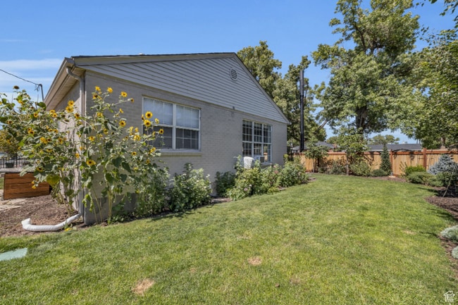 Photo - 676 N 1200 W