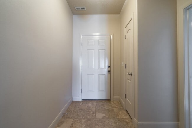 Photo - Spacious 2 Bedroom Hurricane Townhome Near...
