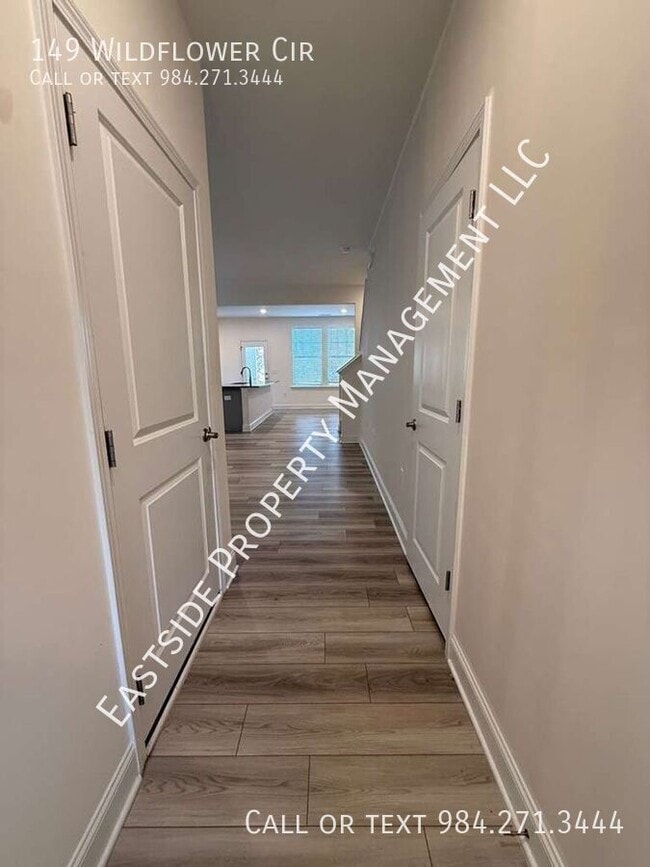 Photo - 149 Wildflower Cir