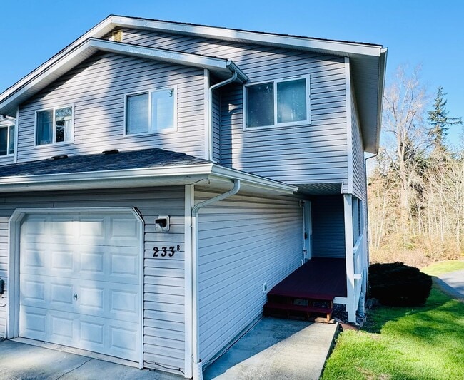 Building Photo - 233 N Bower Ln