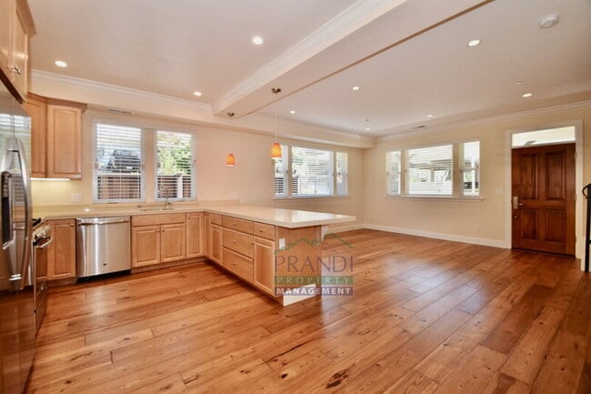 Photo - 1148 Mission Ave