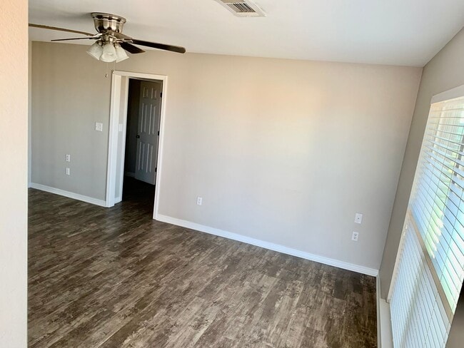 Photo - Lindsey West 40 Unit 22341 A Estel