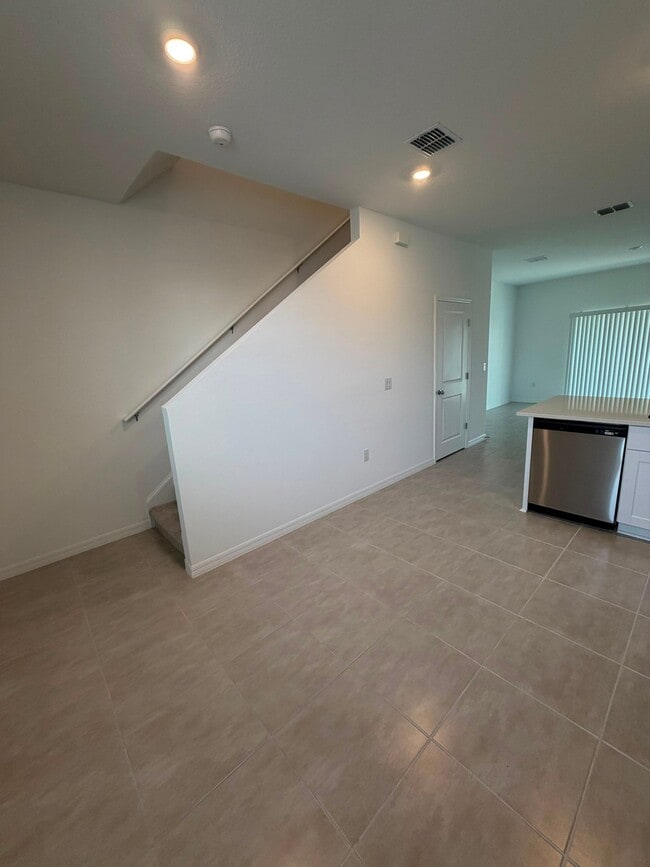 Photo - 2860 Skyline Lp