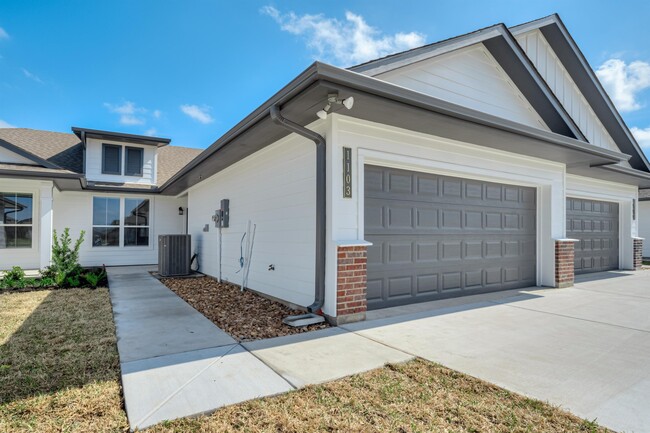 Photo - 1143 Trellis Pass Townhome