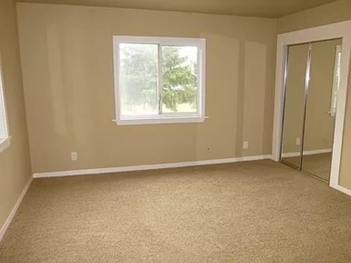 Photo - 1238 SE Main St Unit 1243 SE Hamilton St