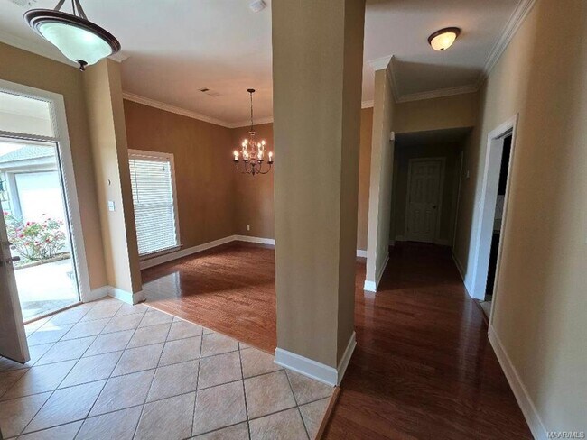 Photo - 9354 Wrens Way