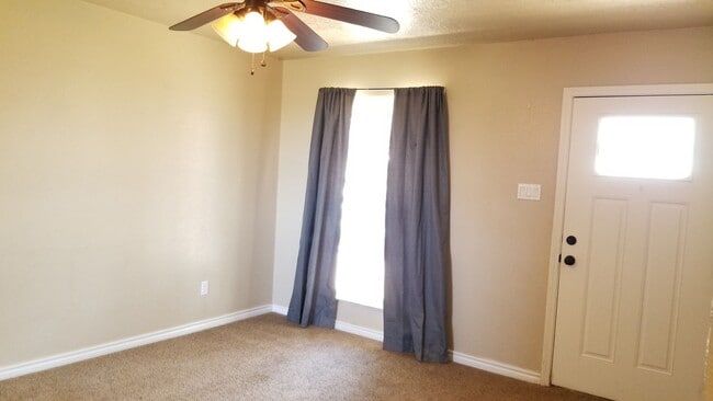 Photo - 117 Lockwood Dr