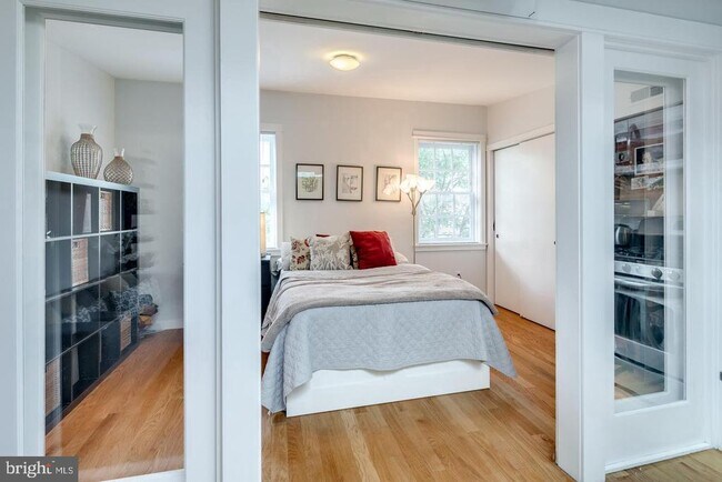 Photo - 1320 Pine St Unit 4F