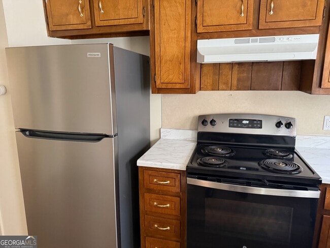 Photo - 1085 Eastview Rd NE