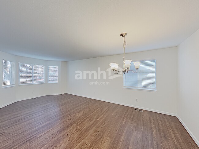 Photo - 11384 Kenton St