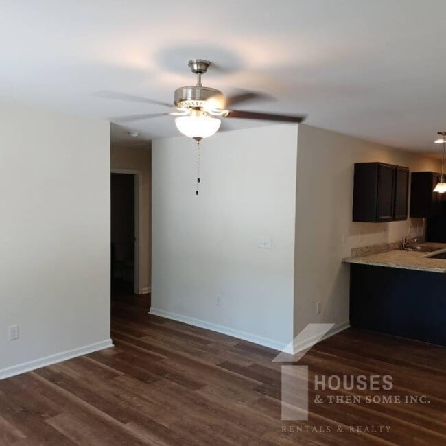 Photo - 401 Bramlett Rd