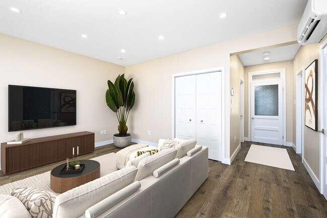 Photo - 284 Turgeon St