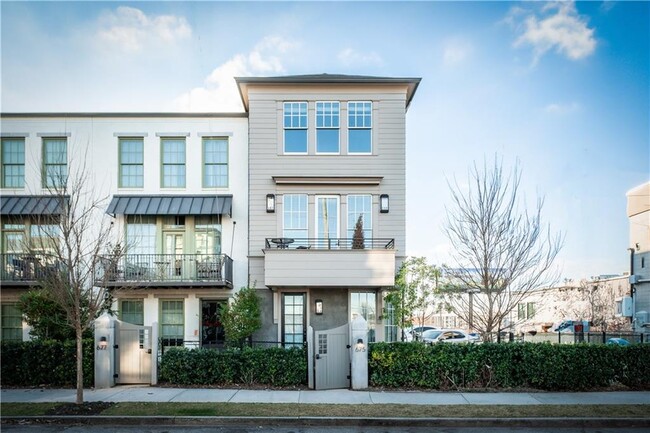 Photo - 675 Fraser St SE Townhome