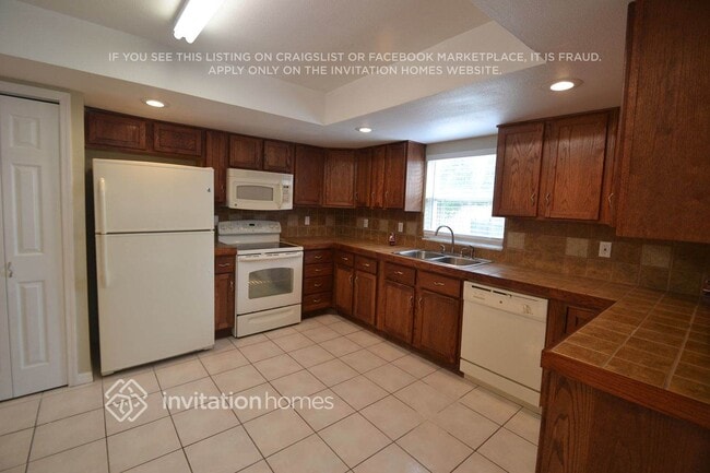 Photo - 12105 72nd St N