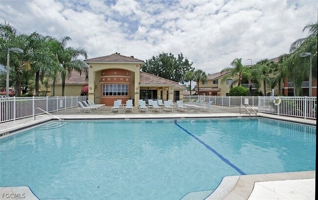 Photo - 6490 Aragon Way Unidad 104