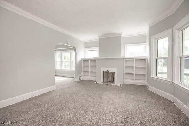 Photo - 9215 Yale Ave