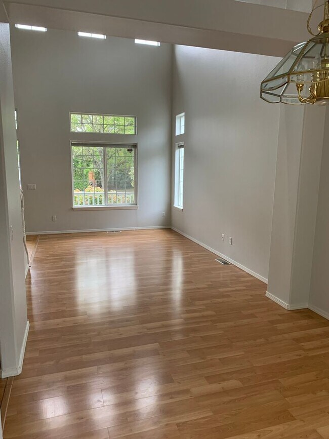 Bethany 4 bedroom in Westview school distr... House House Rental in Portland, OR