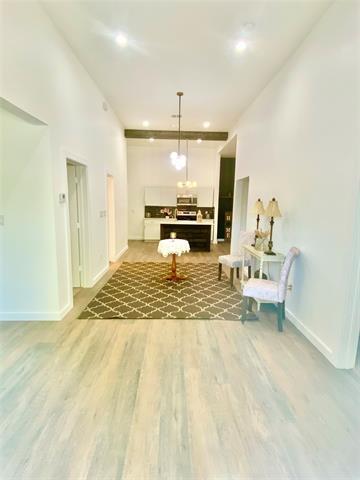 Photo - 3817 Johnson St