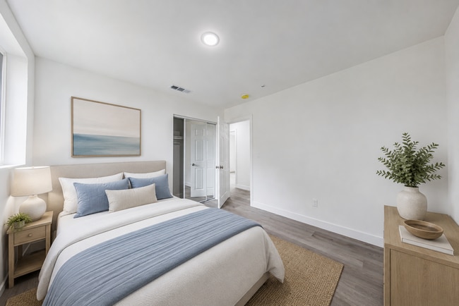 1617 W 55th St Unit #1615