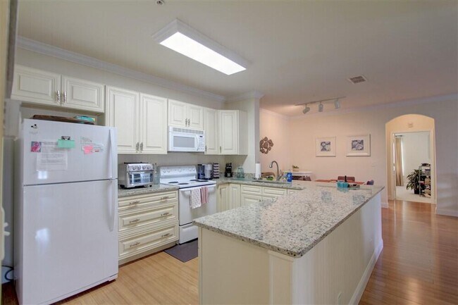 Photo - 6411 Borasco Dr Unit 216
