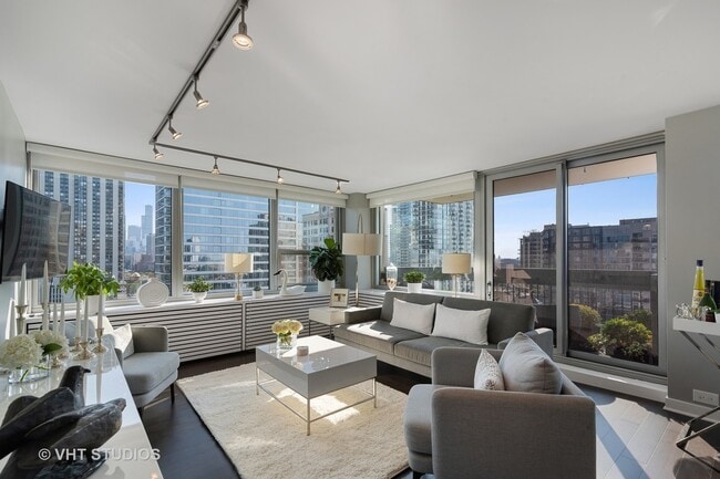 Building Photo - 1255 N Sandburg Ter Unit 1501