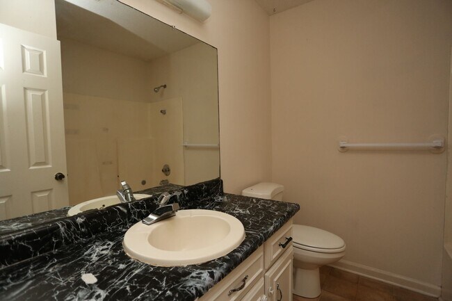 Photo - 140 Lanier Dr Unit 126