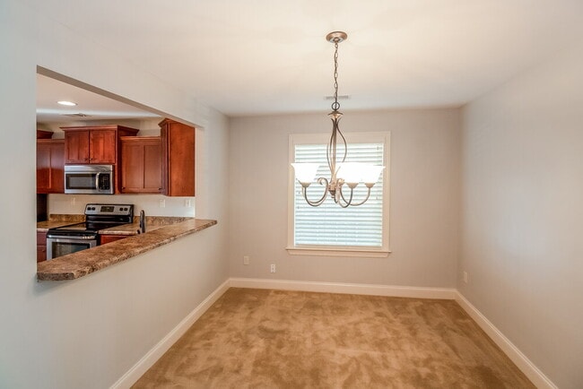 Photo - 5823 Bedford Pl