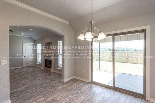 Photo - 4505 W Divide Dr