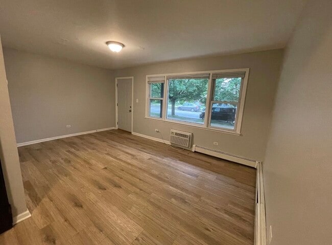 Photo - 5331 S Kilbourn Ave Unit 3