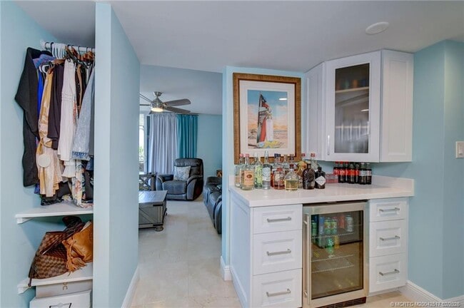 Building Photo - 8302 Marina Villa Dr Unit 8302