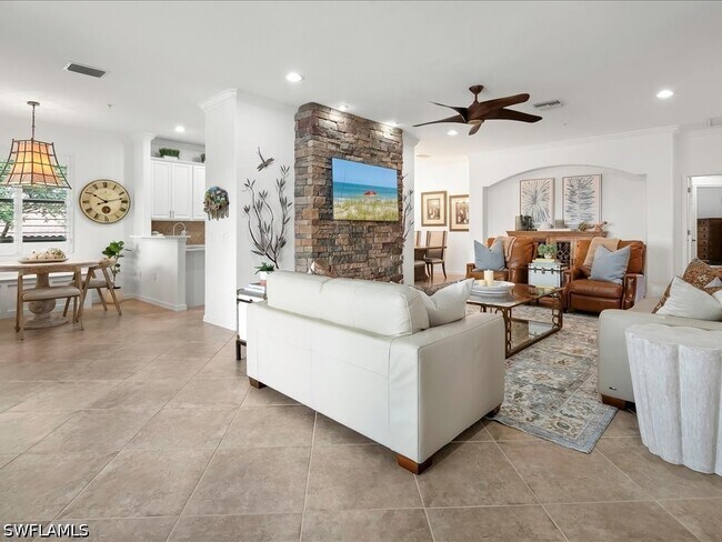 9476 Napoli Ln Unit 202