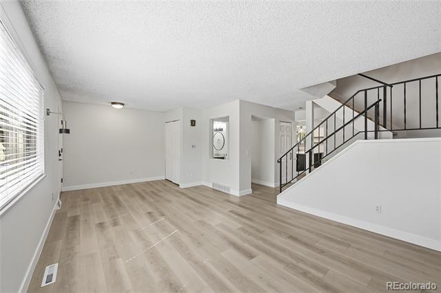 Photo - 183 Vance St