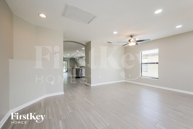 Photo - 354 Shadow Lakes Dr