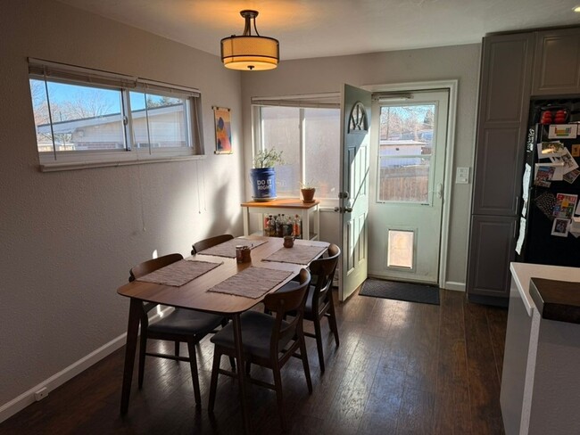 Photo - 5706 Jellison St