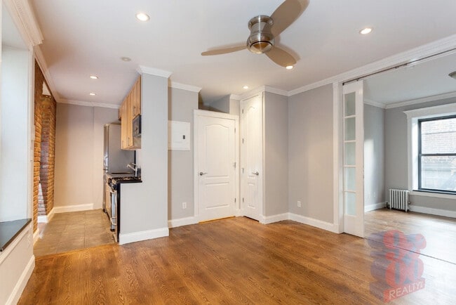 Photo - 338 E 100th St Unit 2D