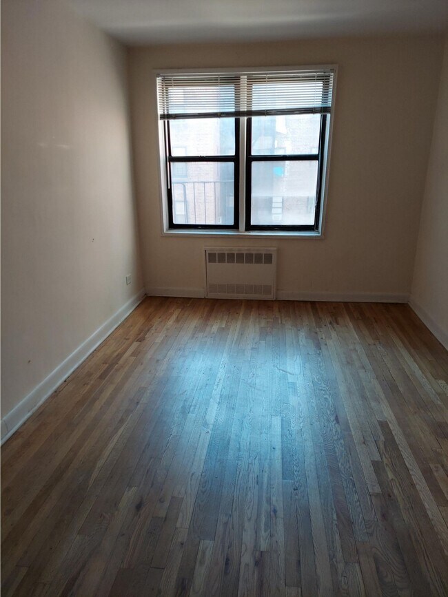 Photo - 63-60 98th St Unit 522