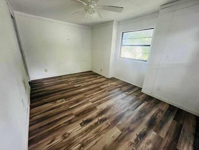 Photo - 180 Doyle Dr