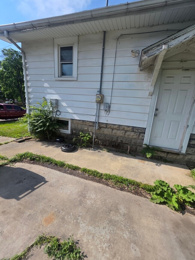 Photo - 1705 E N St