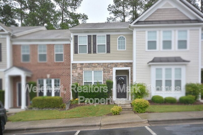 Photo - 100 Stratford Lakes Dr Townhome