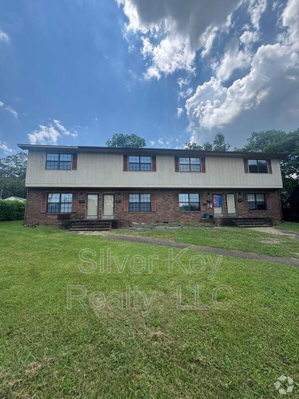 Building Photo - 611 Ingleside Ave Unit 3 Rental