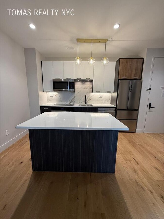 Photo - 1890 Pelham Pkwy S Unit 3C